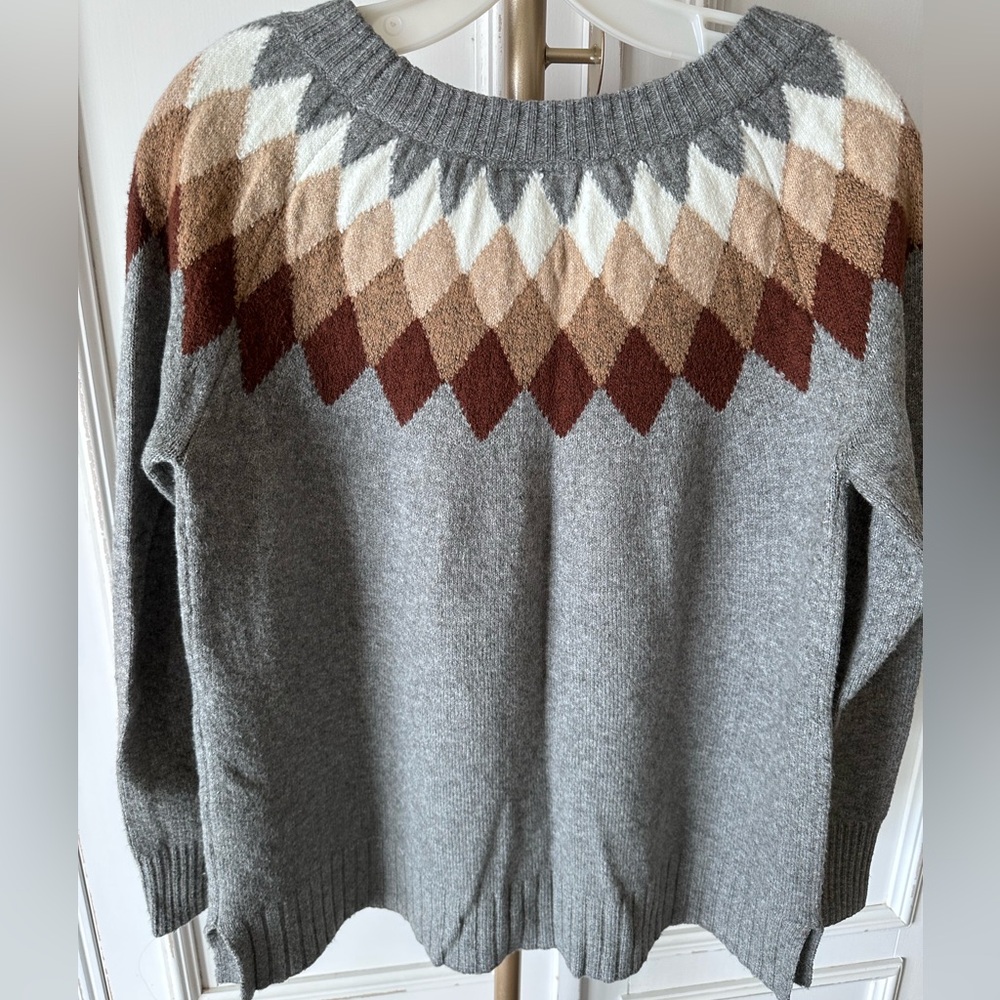 Gray Argyle Pattern Sweater - image 4